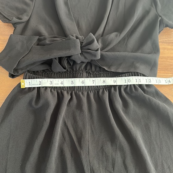 🌿🌿 Polly Romper with Front Tie - Picture 4 of 5